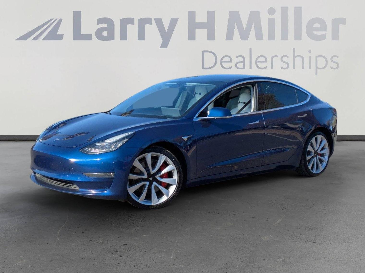 TESLA MODEL 3 2019 5YJ3E1EB1KF440389 image